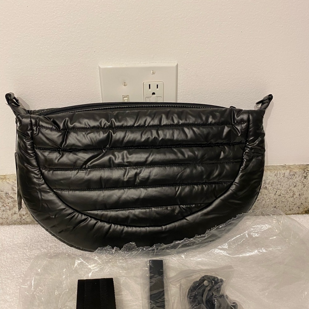 NWT THINK ROLYN Elton Hobo with Black Hardware. 16x10x2.